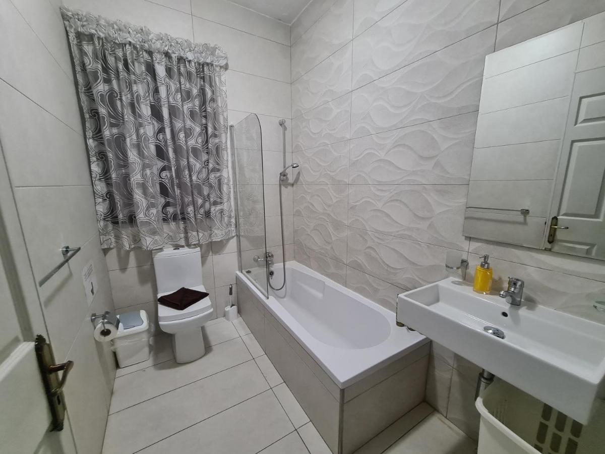 Spacious Seafront Apt Next To Sliema-Valeta Ferry ภายนอก รูปภาพ