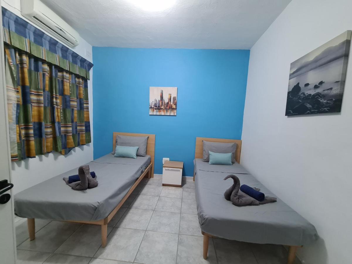 Spacious Seafront Apt Next To Sliema-Valeta Ferry ภายนอก รูปภาพ