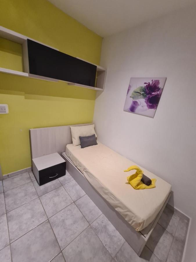 Spacious Seafront Apt Next To Sliema-Valeta Ferry ภายนอก รูปภาพ